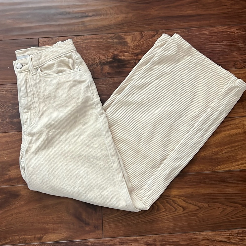 BDG Corduroy High & Wide Cream/Ivory, Size 25, Worn Once!